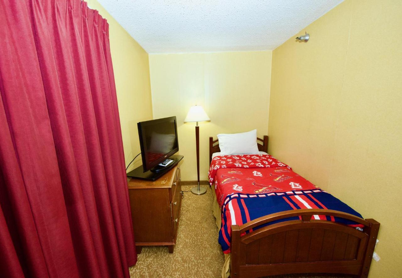 Holiday Inn Express Hotel & Suites Fenton/I-44 By Ihg Exteriör bild